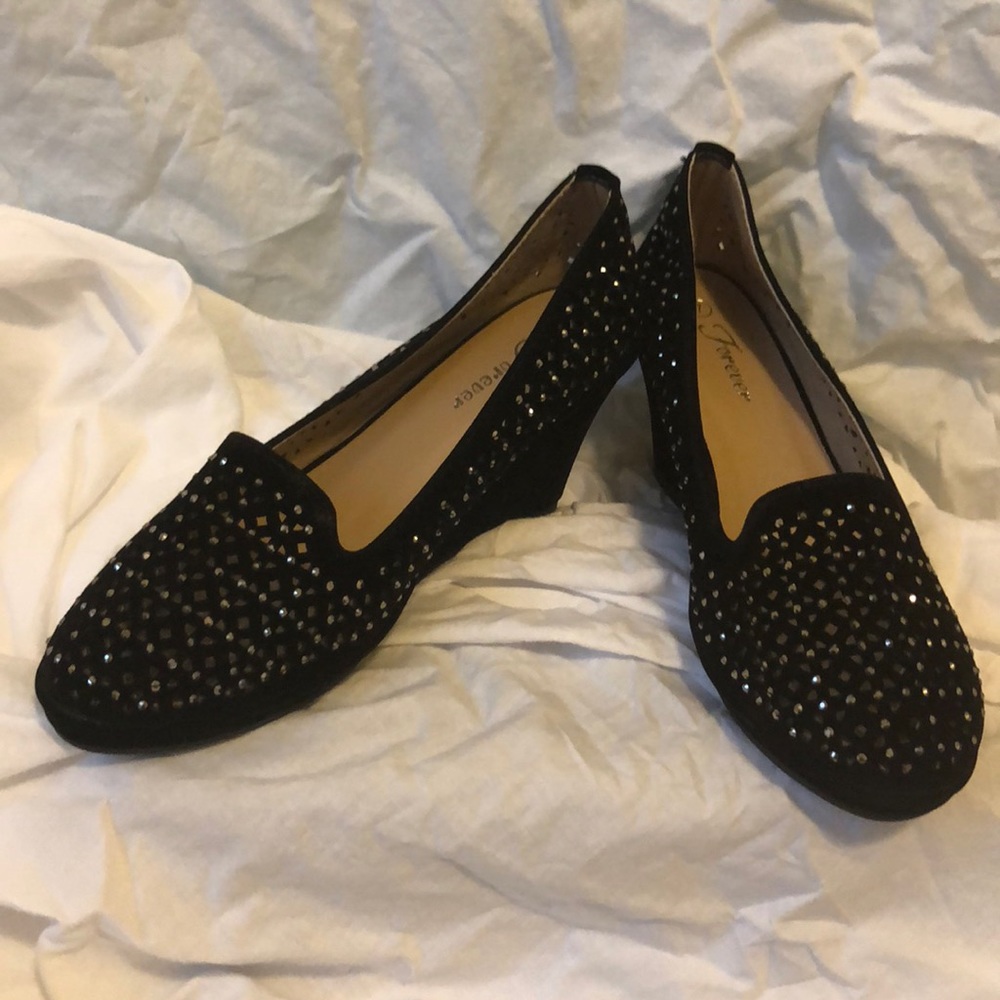 Black wedges, cut out w/ rhinestones